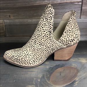 New Matisse Trader Bootie Sz 6 -9.5